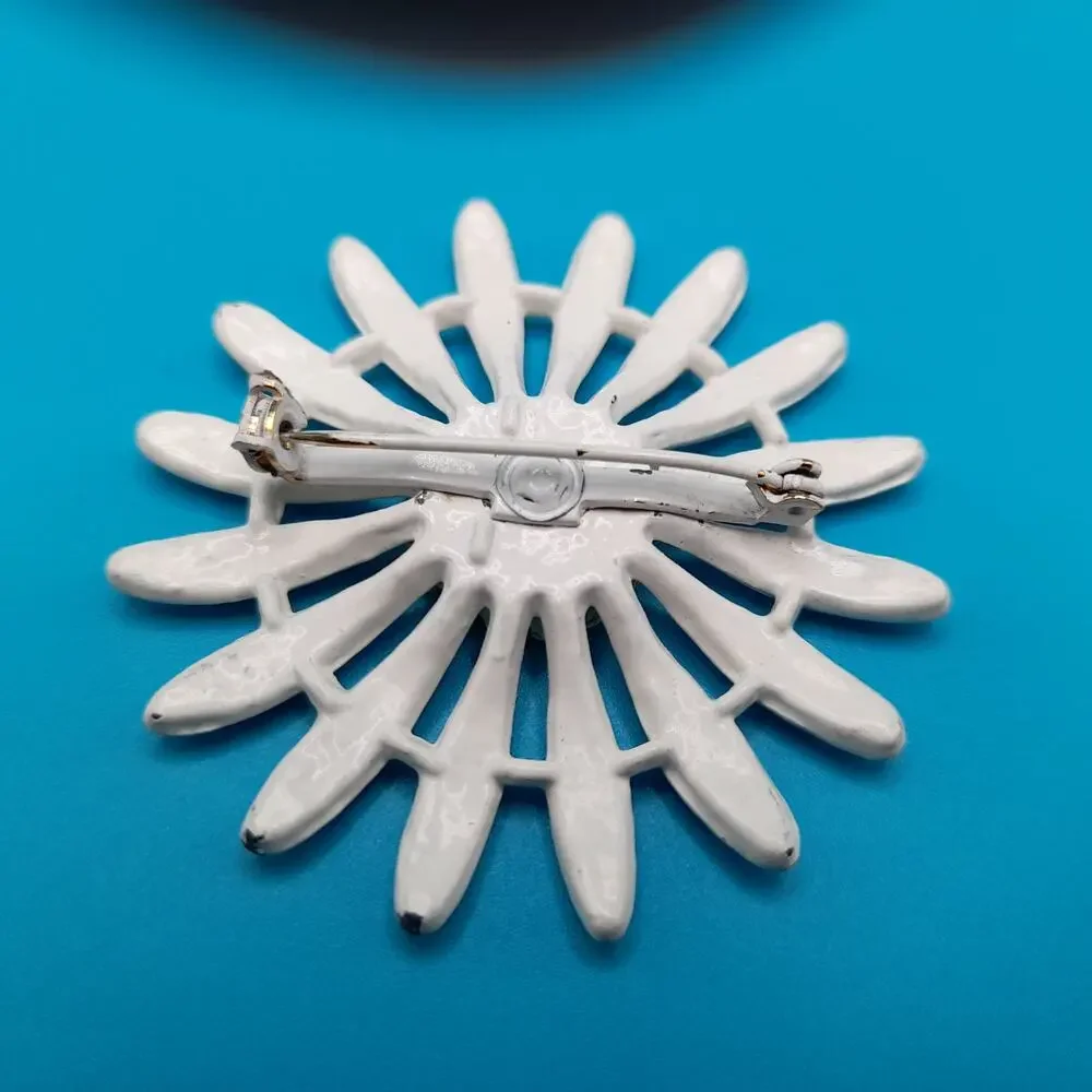 Vintage White Yellow Enamel Daisy Brooch, 1960s Flower Power, 2 Inches